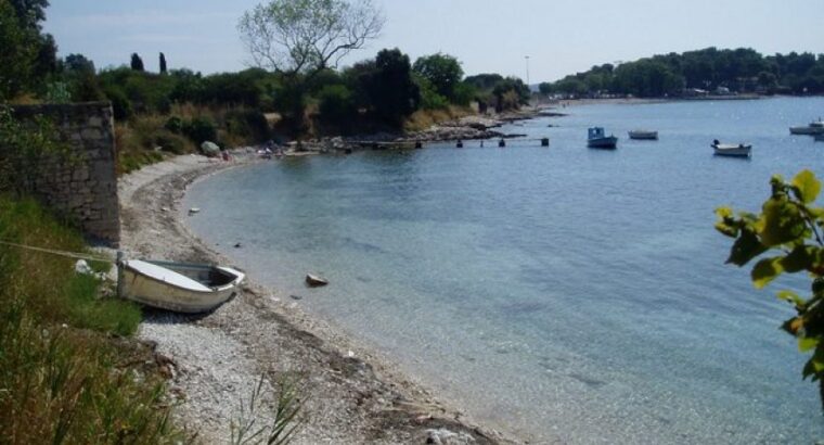 Plaža Valovine, Pula