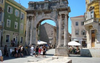 Zlatna vrata – Slavoluk Sergijevaca, Pula