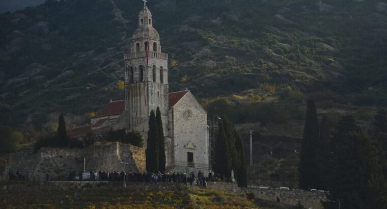 Crkva sv. Nikole – Muster, Komiža