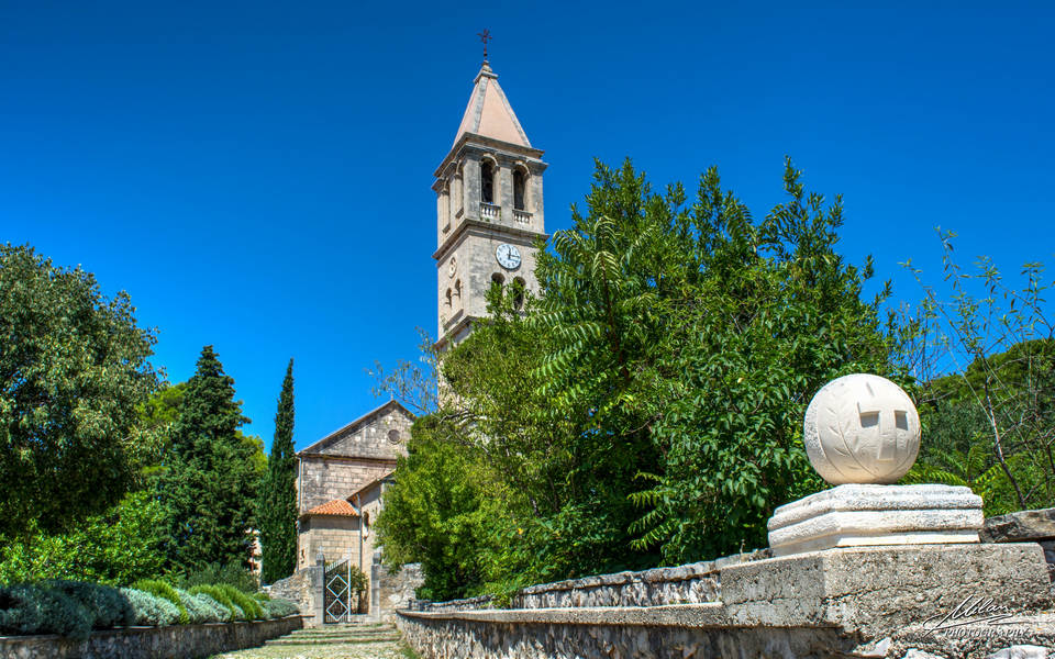 Župna crkva Gospe od Zdravlja, Jezera