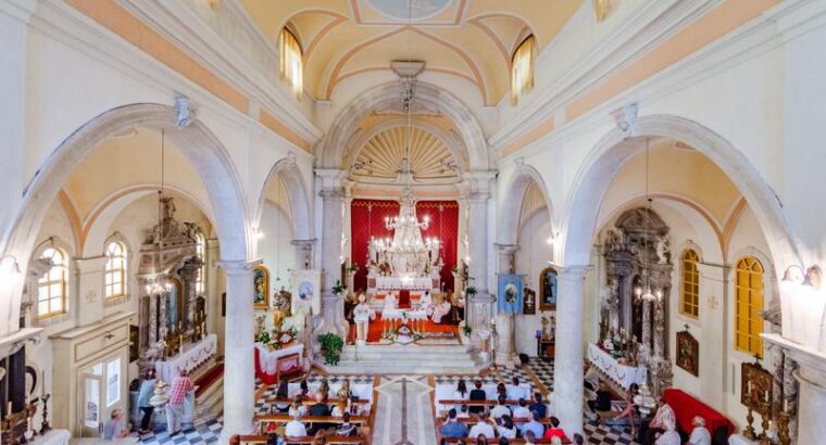 Crkva Gospe od Blagovijesti, Milna