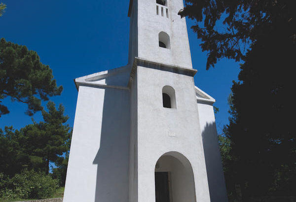 Crkva Rođenja Blažene Djevice Marije, Lopar