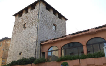 Gradska kula, Lovran