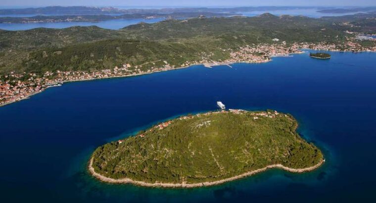 Otok Ošljak, Preko