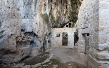 Zmajeva špilja, otok Brač