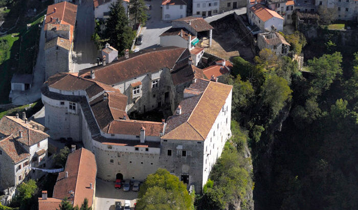 Pazinski kaštel