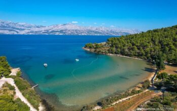 Plaža Lovrečina, Brač