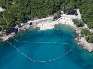 Plaža uvala Kostanj, Rijeka