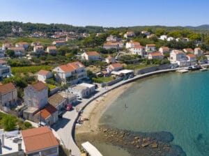 Plaža Tatinja, Lumbarda