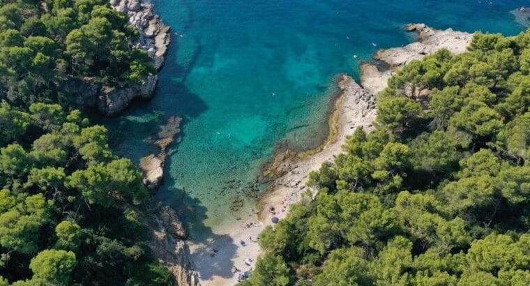 Ciklonska plaža, Pula