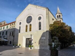 Crkva Čudotvorne Gospe Sinjske