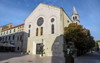 Crkva Čudotvorne Gospe Sinjske