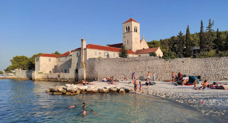 Arbanija, otok Čiovo