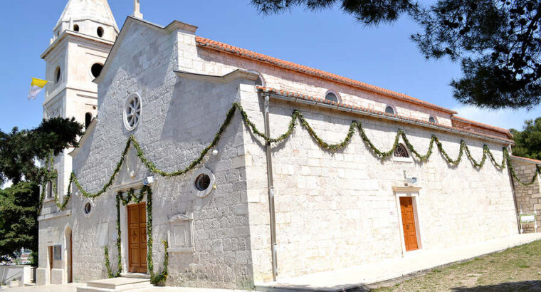 Crkva sv. Jurja, Primošten