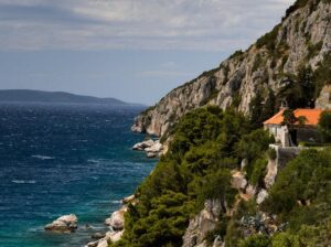 Gospa od Prizidnice, Slatine