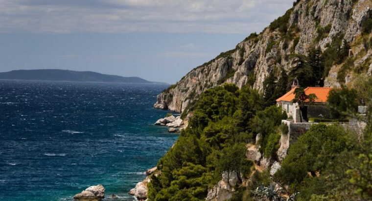 Gospa od Prizidnice, Slatine