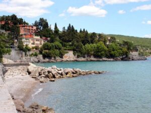 Plaža Črnikovica, Opatija