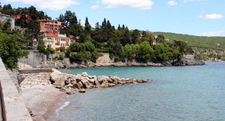 Plaža Črnikovica, Opatija