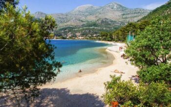 Plaža Karmelska, Slano