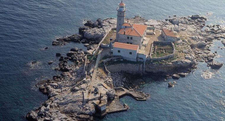 Svjetionik Sveti Ivan