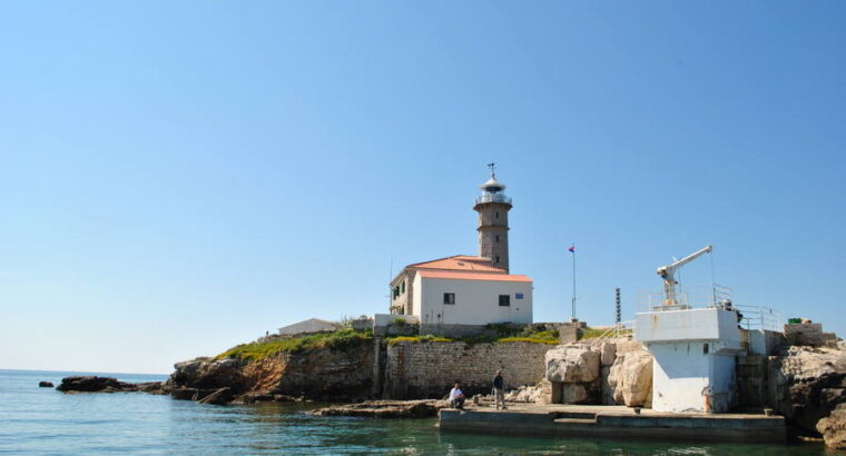 Svjetionik Sveti Ivan