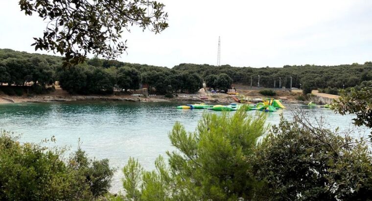 Plaža Saccorgiana, Pula