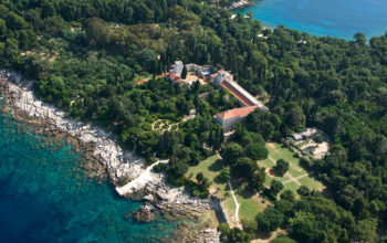 Maksimilijanov ljetnikovac, otok Lokrum