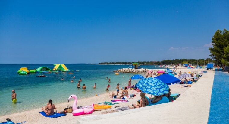 Plaža Hidrobaza, Štinjan