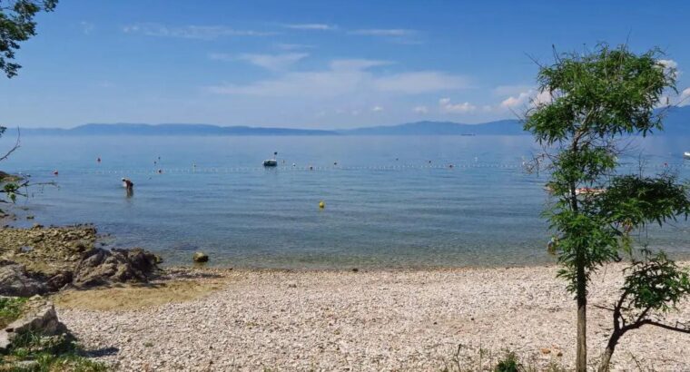 Plaža Oštro, Kraljevica