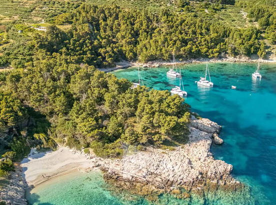 Plaža Borče, otok Hvar