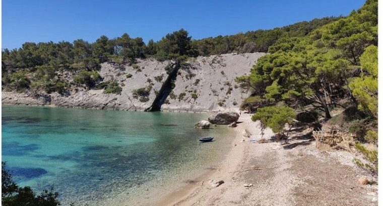 Plaža Borče, otok Hvar
