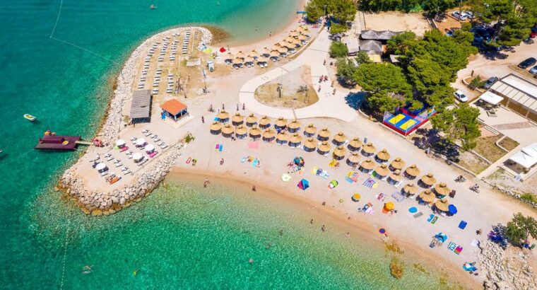 Plaža Punta Debij, Punat