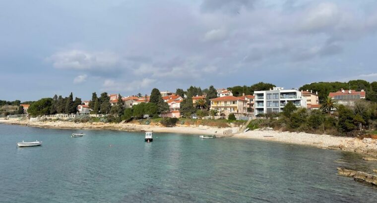 Plaža Zelenika, Pula