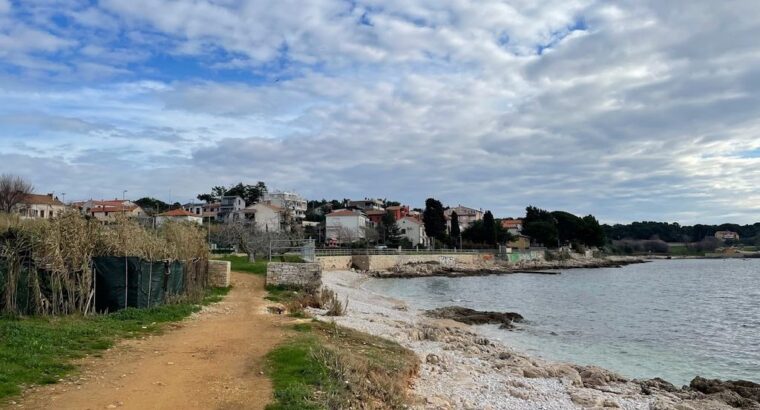 Plaža Zelenika, Pula